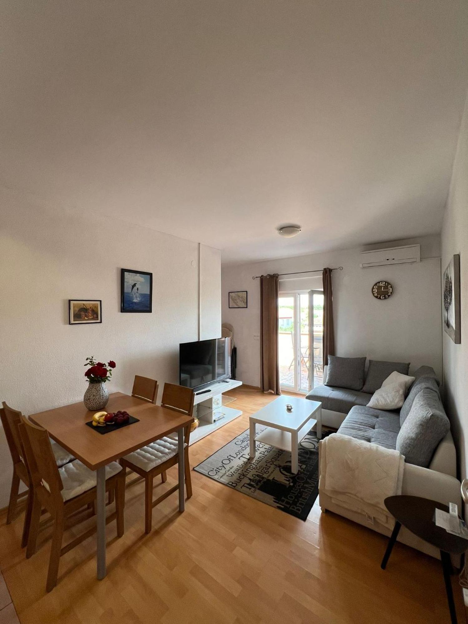 Apartment A&B Biograd Na Moru Buitenkant foto