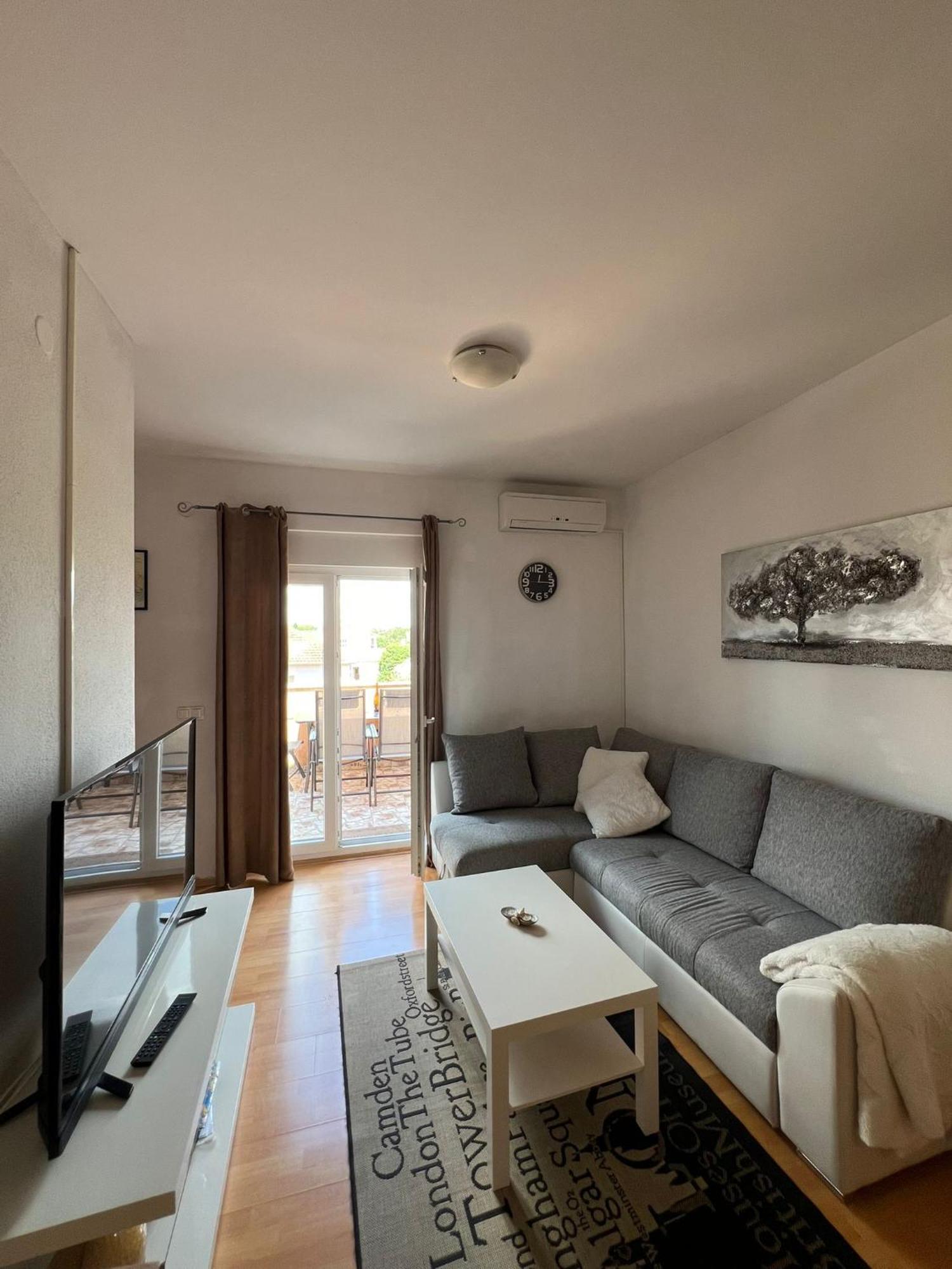 Apartment A&B Biograd Na Moru Buitenkant foto